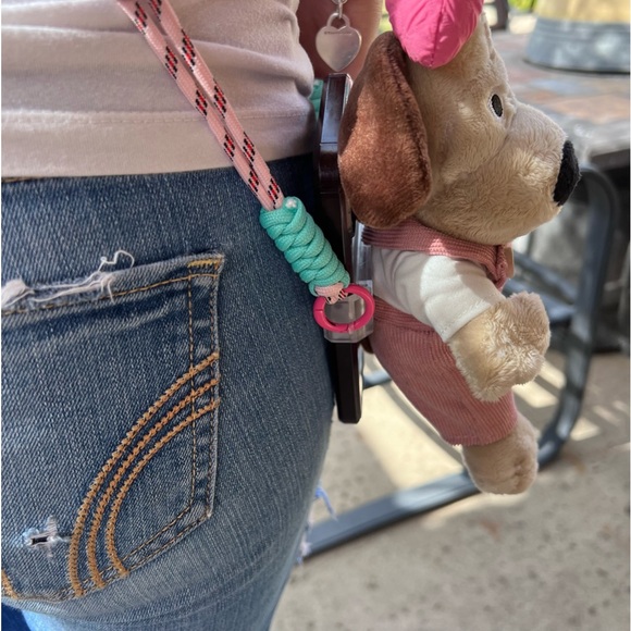 🐶 Boutique 🐶 Crossbody Stuffed Animal Cell Holder. Fits most Cell Phones. - Picture 3 of 8